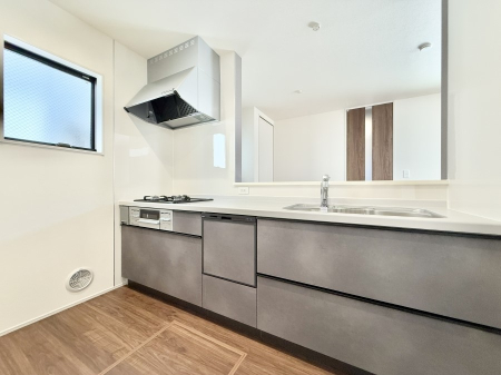 �L�b�`�� ���������y���݂ƐH�ׂ�K����͂���L�b�`��