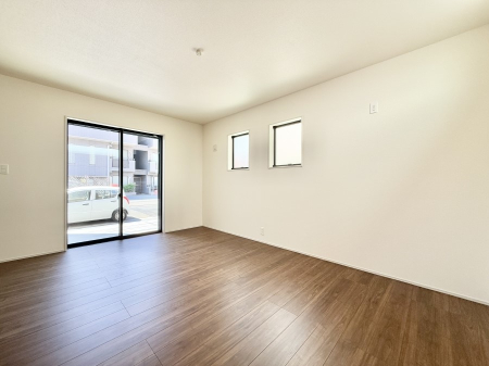 ���r���O ���������R�Ɖ�b�����܂��A�S�n�悢�ЂƂƂ�