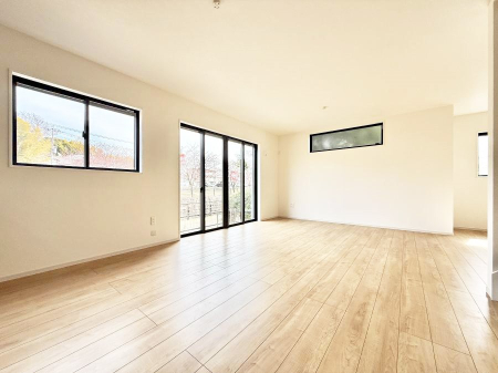 ���̑����� �z�������˂����ޖ��邢LDK�͉Ƒ��ł̂�т芰���܂�