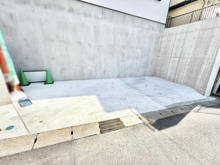  �O�ρ������̒��Ԃ����K��