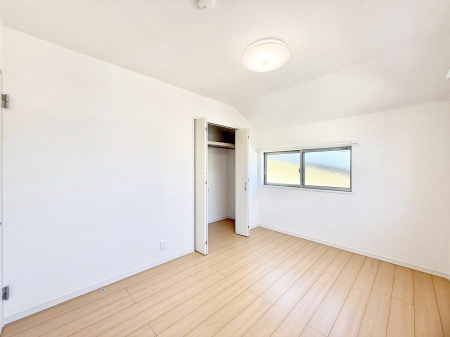 �Q�� ���������̔z�u��ʋC���̗ǂ��݌v�ŕ����̋�C�������炸�A��ɐV�N�ȋ�C������܂�