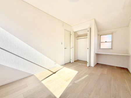 �q������ �������v���C�x�[�g��ԂƂ��ĐÂ��ŗ�������������񋟂��Ă���܂�