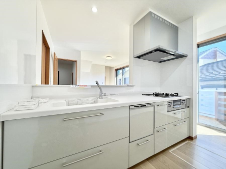 �L�b�`�� �����������������Ɗy�����Ȃ�A���K�ȃL�b�`�����