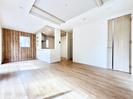 ���r���O ���������R�Ɖ�b�����܂��A�S�n�悢�ЂƂƂ�