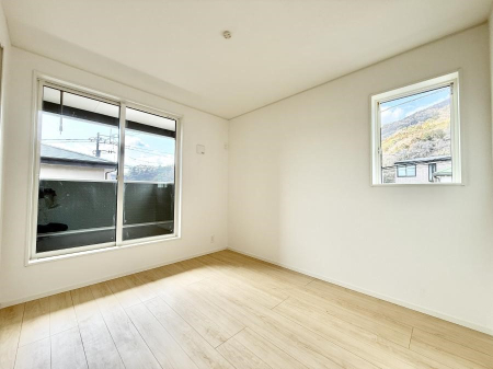 ���̑����� ������2�ʍ̌��Ŗ��邢�����I