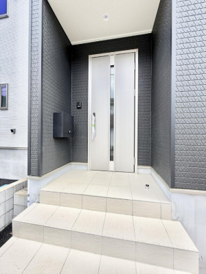 ���� �O�ρ� �V���v���Ŕ������A�Z�܂��̑���ۂ��ʂ錺�ւł�