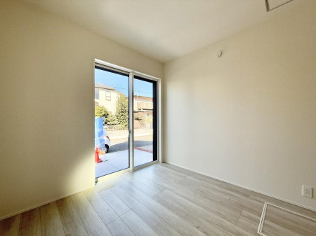 ���̑����� �傫�ȑ�����̗z�˂������ꂵ���ł���  