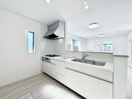 �L�b�`�� ��������b���[�܂�ΖʃL�b�`���I�Ƒ��Ƃ̉�b���͂��݂܂��I  