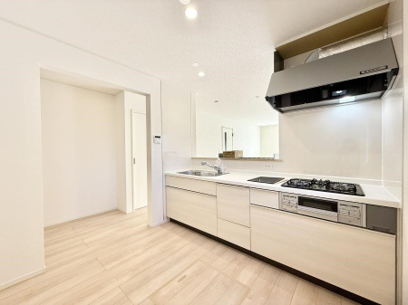 �L�b�`�� ��b���[�܂�ΖʃL�b�`���I�Ƒ��Ƃ̉�b���͂��݂܂�  