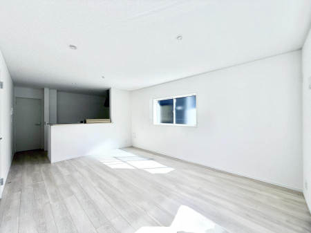 ���̑����� �z�������˂����ޖ��邢LDK�͉Ƒ��ł̂�т芰���܂�