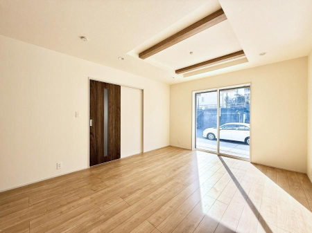 ���r���O ���������R�Ɖ�b�����܂��A�S�n�悢�ЂƂƂ�