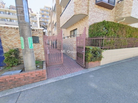 �G���g�����X �O��