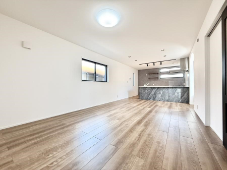 ���r���O �L�X�Ƃ����J�������ӂ�郊�r���O�ł�