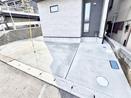  ���K�Ȓ��ԃX�y�[�X�ŃX�g���X�t���[