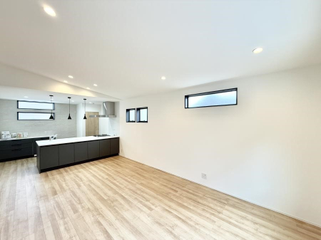 ���r���O ���������ƕ���������A�����b�N�X�ł�����