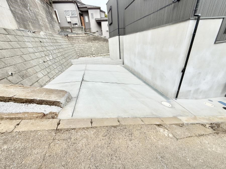  �O�ρ��J�[�X�y�[�X�L