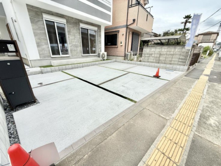  �O�ρ��J�[�X�y�[�X�L