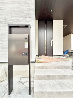 ���̑����� �ݔ����s�ݎ��ł��ו����󂯎���֗��ȑ�z�{�b�N�X