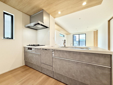 �L�b�`�� �L�b�`���X�y�[�X���������I  