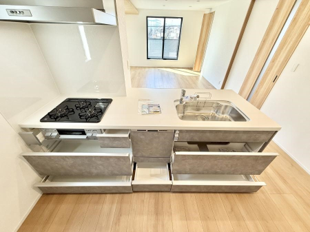 �L�b�`�� ���[�͖L�x�ȃV�X�e���L�b�`���ł��I