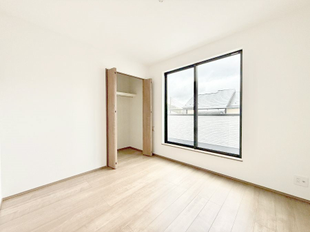 �Q�� �������傫�ȑ��͊J����������A���邳�ʕ��o�b�`���ł�