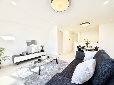 ���r���O �����������������Ɠ��ʂɂ���A�e���̋��