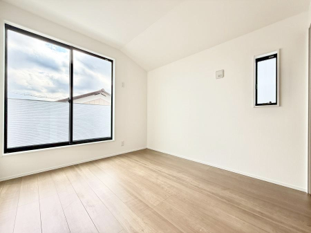 ���̑����� �傫�ȑ��͊J����������A���邳�ʕ��o�b�`���ł�  