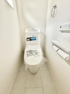 �g�C�� ���邭����������g�C��  