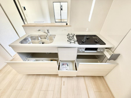 �L�b�`�� �������A�C�f�A�L����A�N���G�C�e�B�u�ȗ������