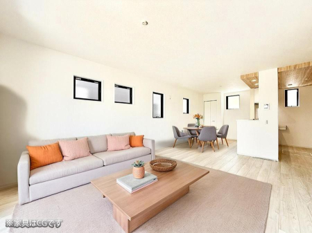 ���r���O ���������R�Ɖ�b�����܂��A�S�n�悢�ЂƂƂ�