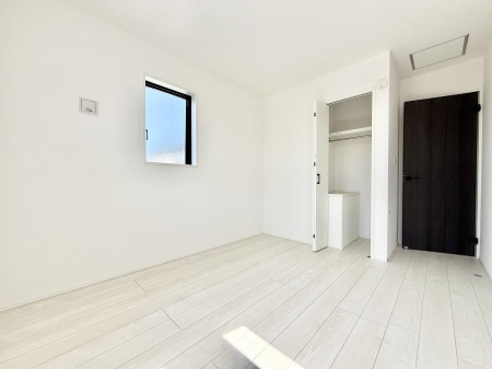 �q������ �L�x�Ȏ��[�X�y�[�X�I  