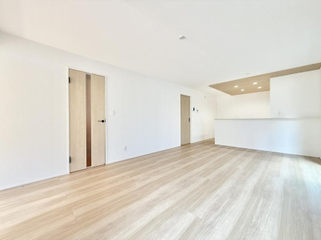 ���̑����� �������Ƒ��̏Ί炪���ӂ��A���났�̋��