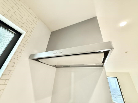 ���̑����� �ݔ����������̏��C����������C��ɗU������A�����I�ɔr�����ł��܂��B