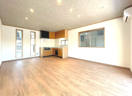 ���r���O ���������̊Ԃɂ��Ƒ����W�܂����Ⴄ����ȃ��r���O�����ł����