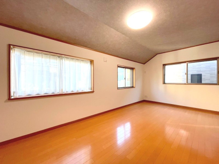 ���̑����� ������2�ʍ̌��Ŗ��邢�����I