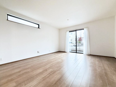 ���̑����� �z�������˂����ޖ��邢LDK�͉Ƒ��ł̂�т芰���܂�