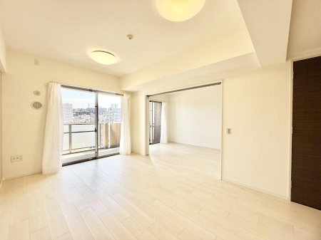 ���r���O �������z�������˂����ޖ��邢LDK�͉Ƒ��ł̂�т芰���܂�  