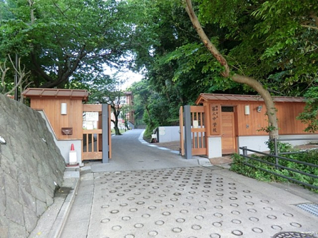 ���ӊ� ���w�Z 1825m ���q�s����񒆊w�Z