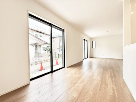 ���̑����� �������Ƌ��u���Ă��������߂�����L���̃��r���O  