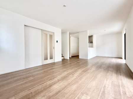 ���r���O ���������̊Ԃɂ��Ƒ����W�܂����Ⴄ����ȃ��r���O�����ł����