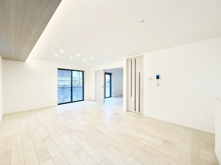 ���̑����� �������Ƒ��̏Ί炪���ӂ��A���났�̋��