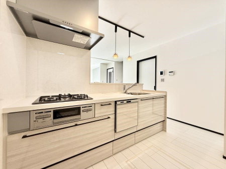 �L�b�`�� �������Ƒ����J��[�߂�A������̂���L�b�`��