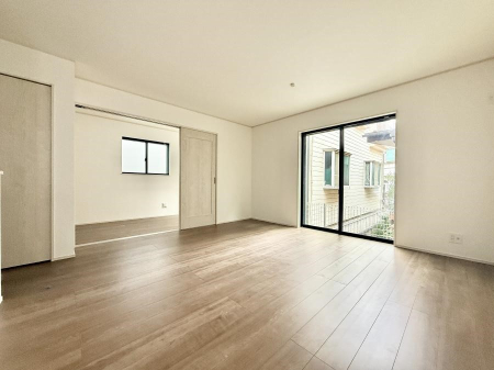 ���r���O �������z�������˂����ޖ��邢LDK�͉Ƒ��ł̂�т芰���܂�  