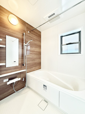 ���� �����������F�����̕ǖʁA�������A������芰����o�X���[���B