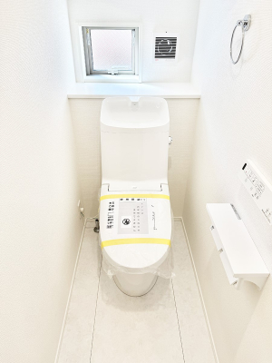 �g�C�� ���邭����������g�C��  