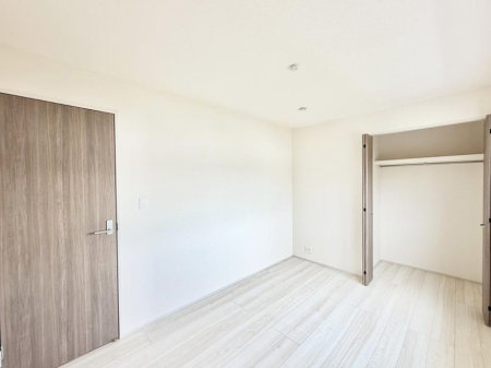 ���̑����� �������傫�Ȏ��[�ŉו����X�b�L���Еt���܂�  