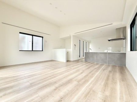 ���r���O ���������r���O�C���K�i�Ȃ̂ł��Ƒ��ƃR�~���j�P�[�V���������₷���ł���  