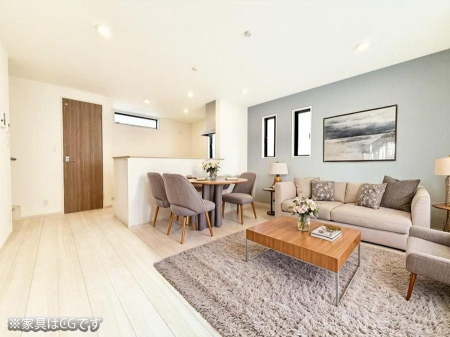 ���r���O ���������R�Ɖ�b�����܂��A�S�n�悢�ЂƂƂ�