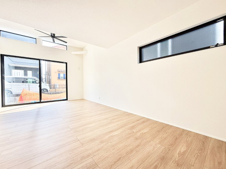 ���r���O ���������ƕ���������A�����b�N�X�ł�����