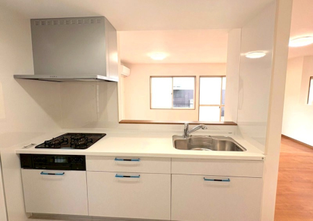 �L�b�`�� ��b���[�܂�ΖʃL�b�`���I�Ƒ��Ƃ̉�b���͂��݂܂�  